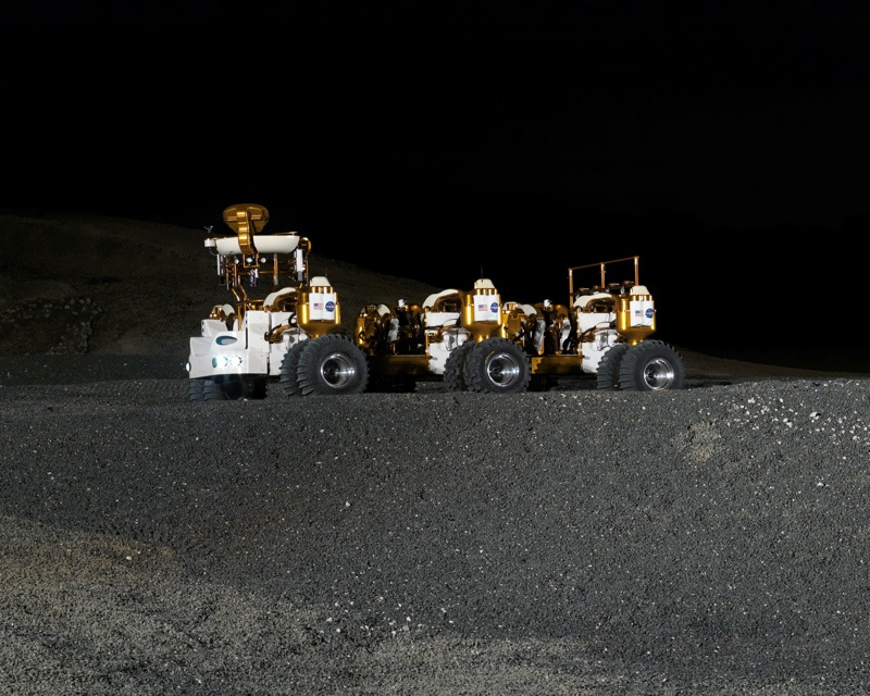 Illustration for article titled NASA Lunar Chariot Tested by NYT Earthling (Verdict: Best Rims in Outer Space)